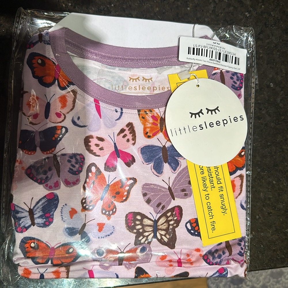 Little sleepies NIB 3T butterfly kisses two piece pajama set
